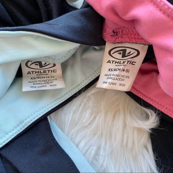 Capri Leggings - Picture 2 of 8